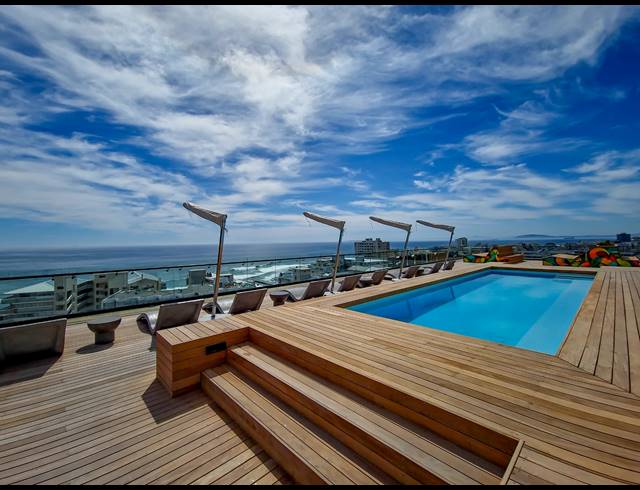 1 BEDROOM APARTMENT TO LET IN SEA POINT